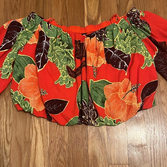 Free People Red Floral Hibiscus Off Shoulder Crop Top‎ Size XS - Picture 3 of 9
